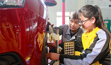女生学什么技术好_甘肃万通技工学校