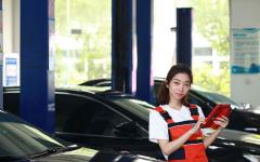 女生学汽修，其实更吃香