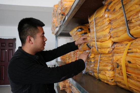 教师风采丨平凡的岗位 伟大的坚守