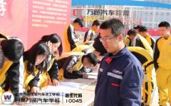 名师风采丨务实授业获锦旗，技术就业引路人