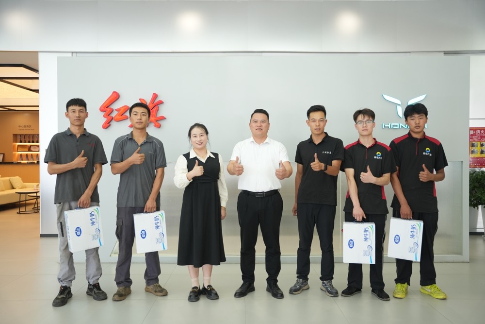 甘肃万通技工学校开展就业学生回访慰问