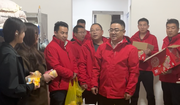 春暖迎新，暖意入心｜甘肃万通校长带队走访宿舍慰问2026级新生
